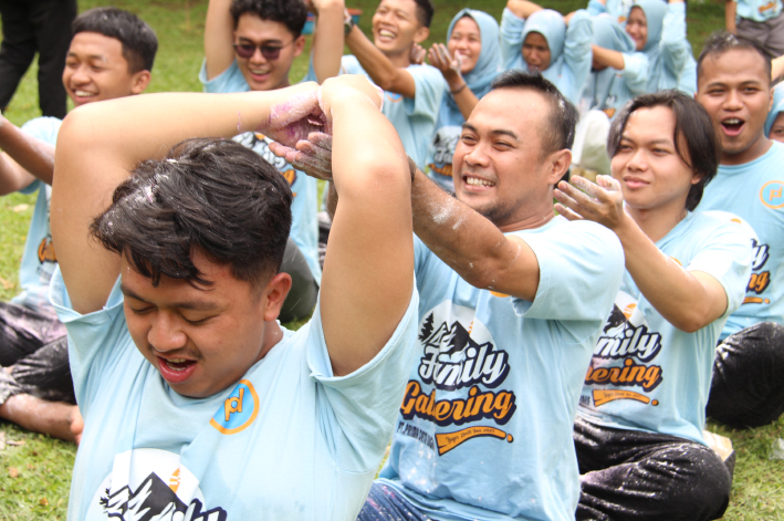 Outbound, Bermain Tapi Tidak Main-Main